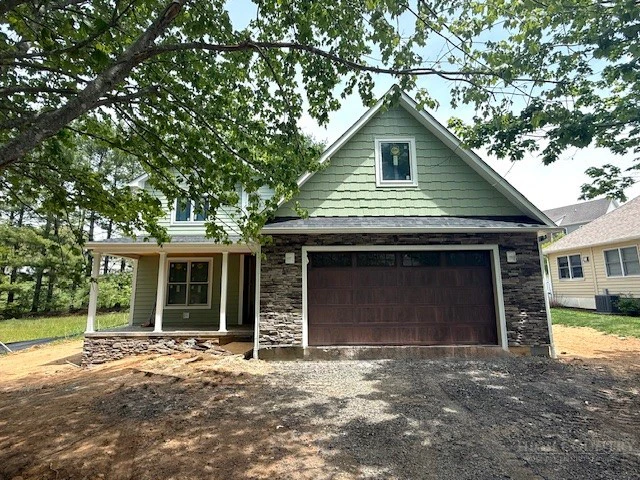 Image number 1 for the current listing