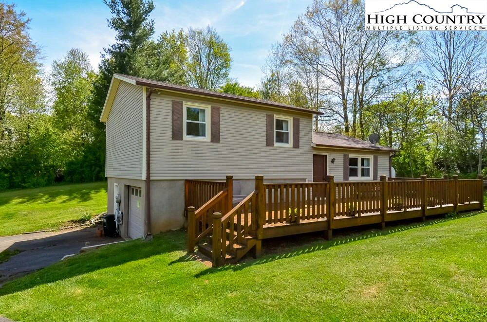Image number 1 for the current listing