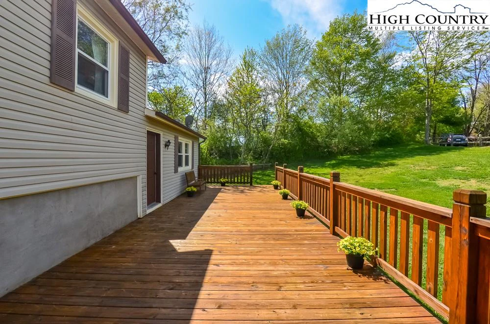 Image number 4 for the current listing