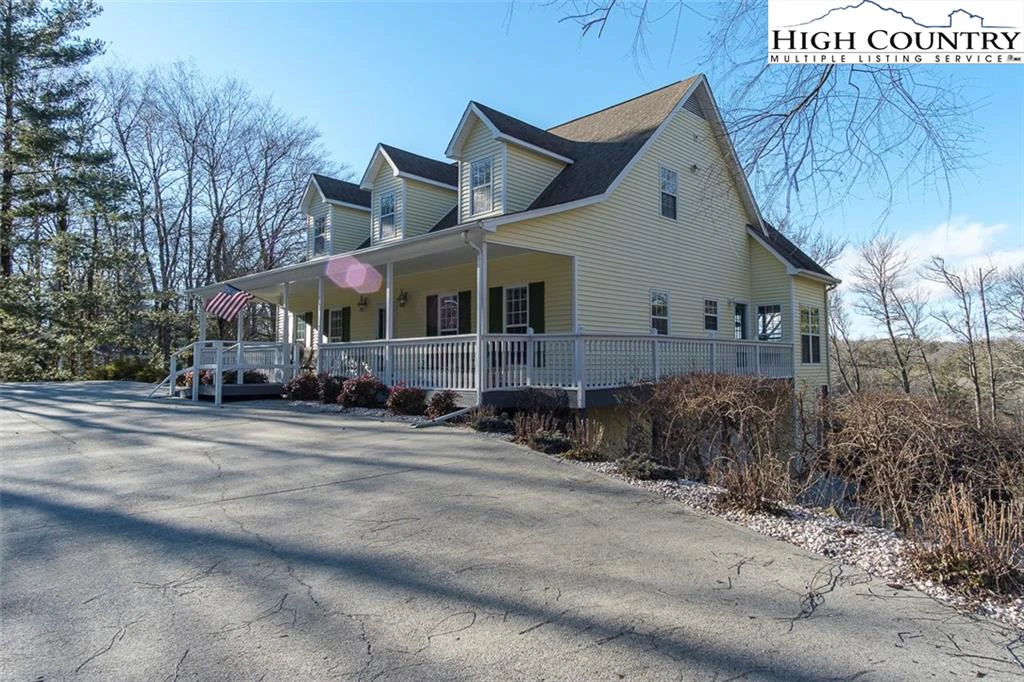 Image number 9 for the current listing