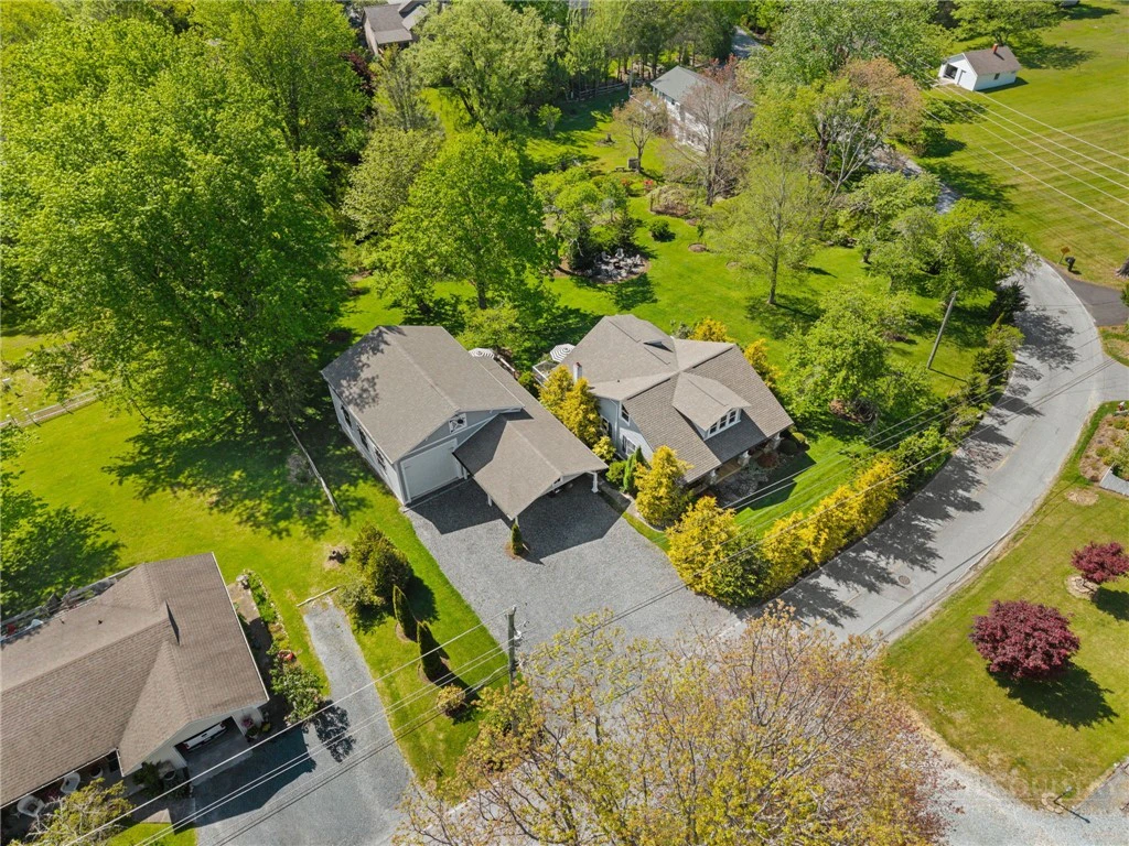 Image number 18 for the current listing