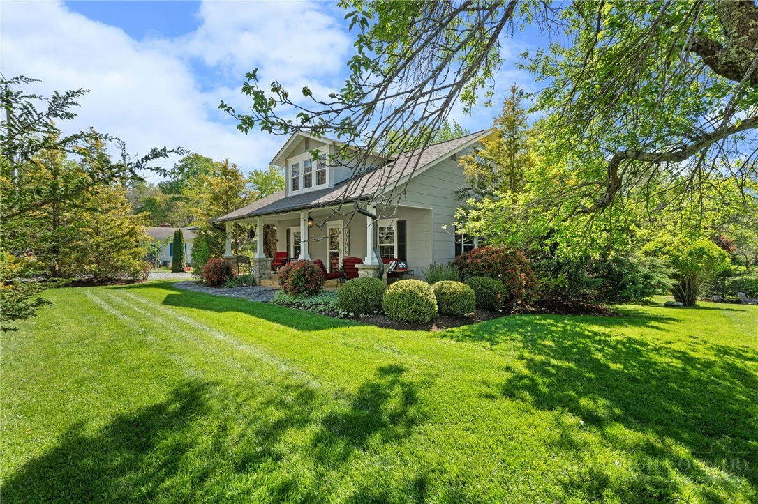 Image number 12 for the current listing