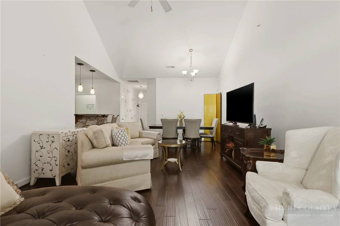 Image number 10 for the current listing