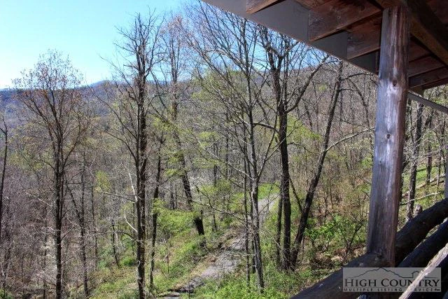 Image number 14 for the current listing