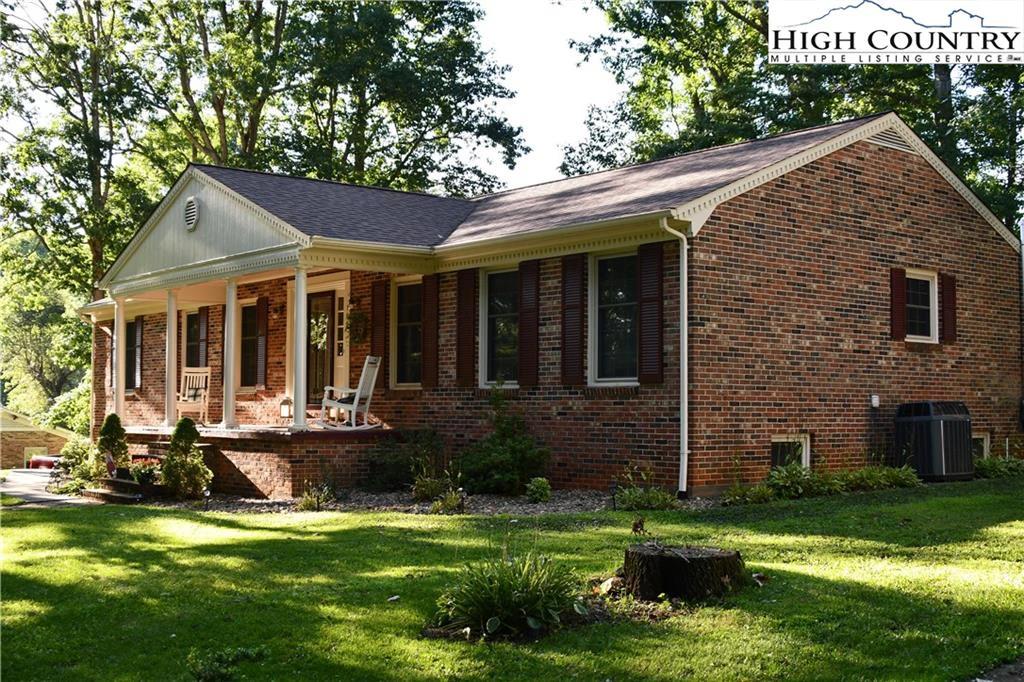 Image number 5 for the current listing