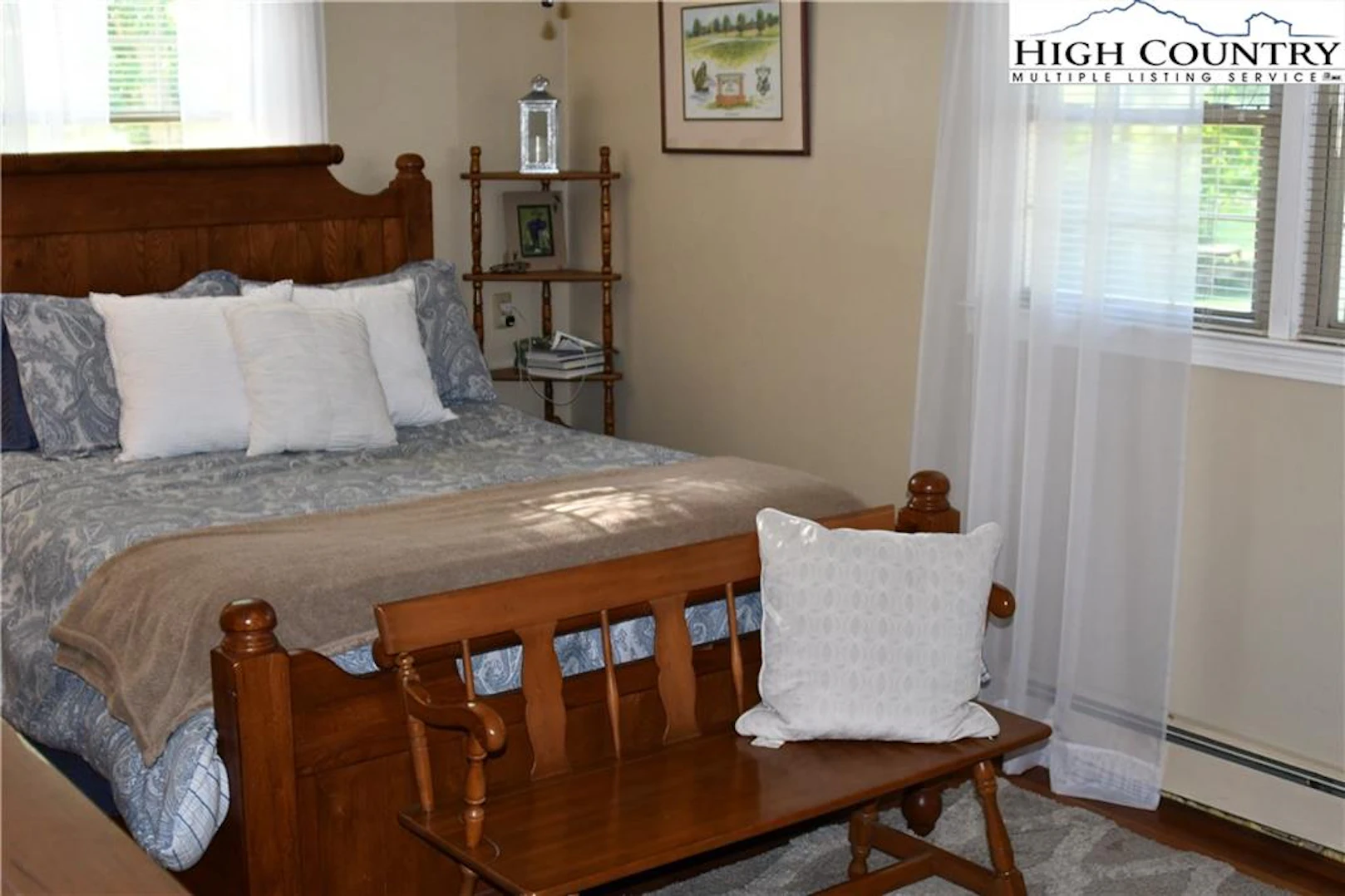 Image number 13 for the current listing