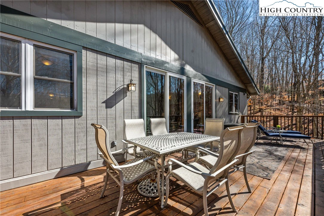Image number 6 for the current listing