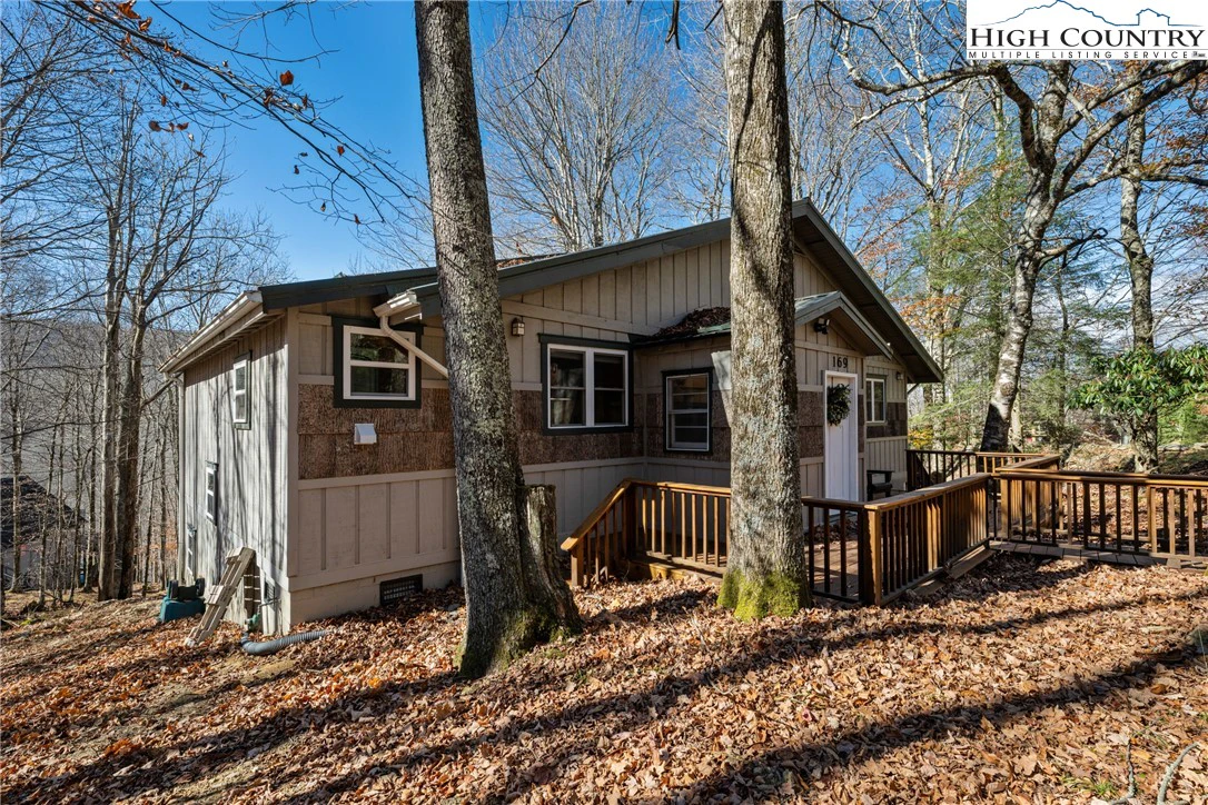 Image number 19 for the current listing