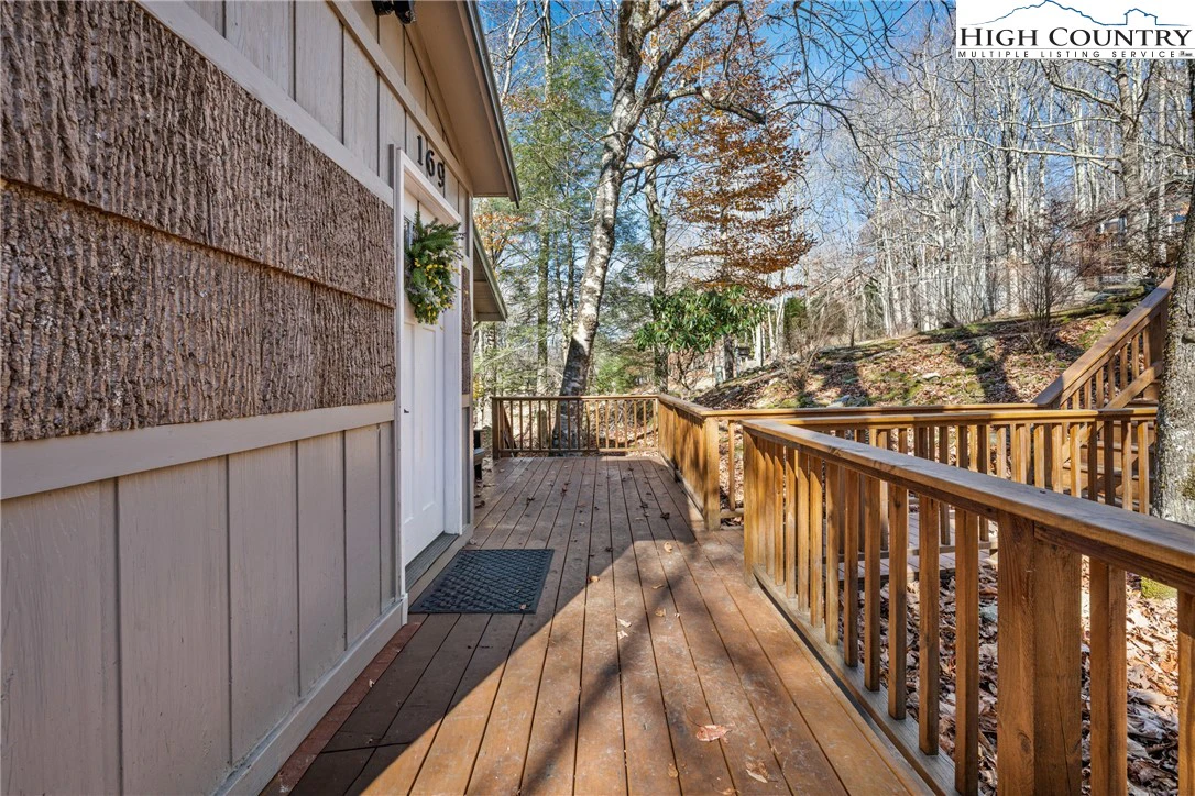 Image number 20 for the current listing