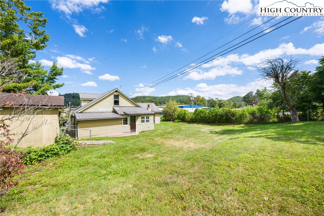 Image number 3 for the current listing