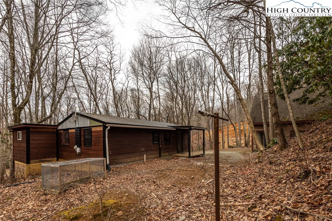 Image number 12 for the current listing