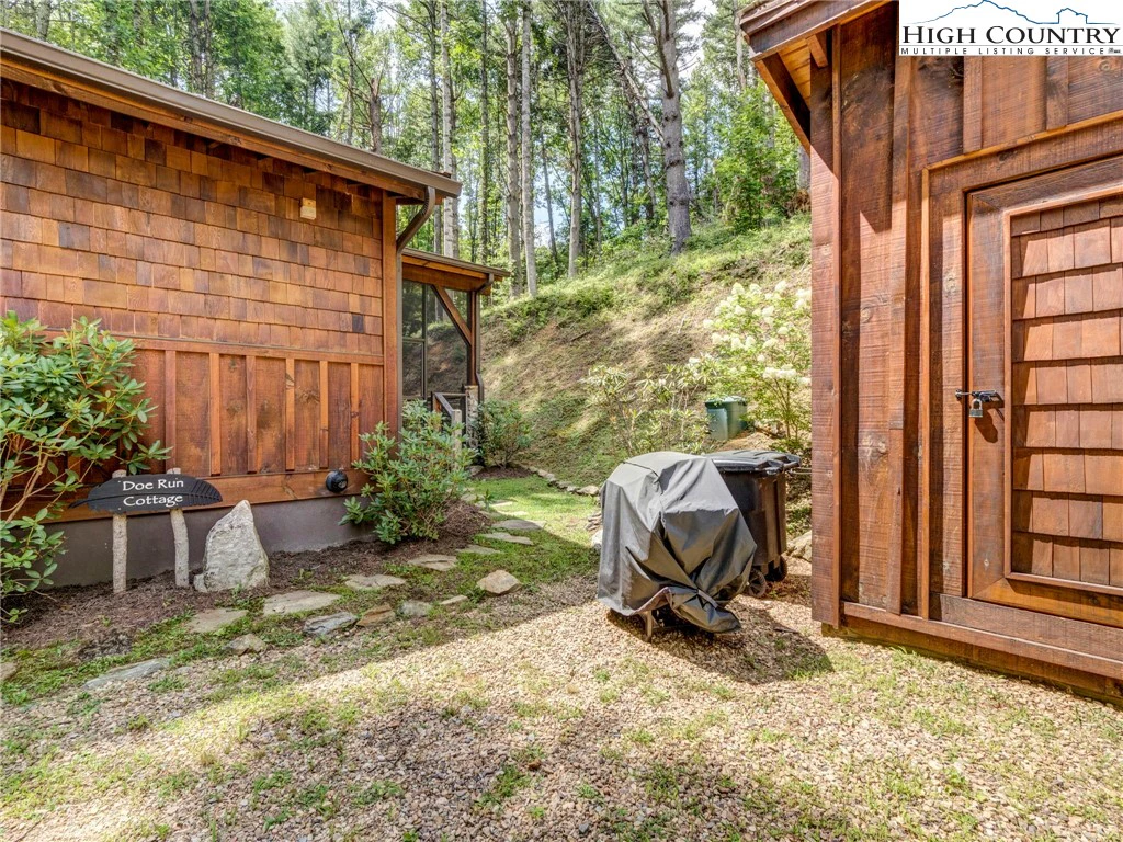 Image number 6 for the current listing