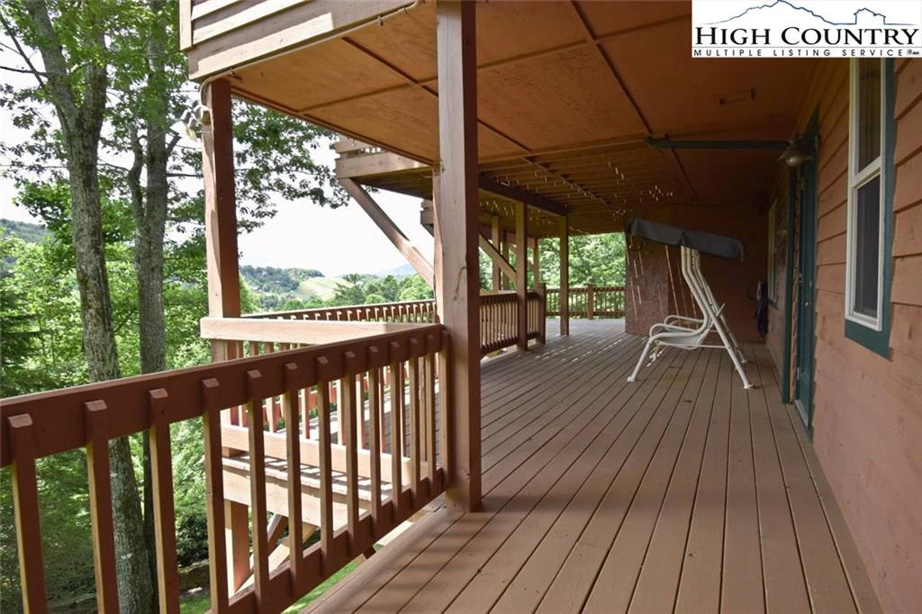 Image number 2 for the current listing