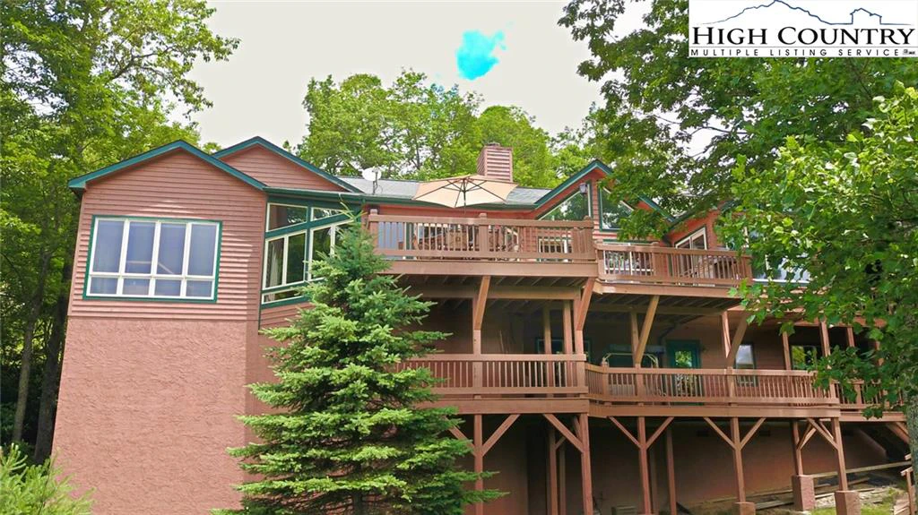 Image number 15 for the current listing