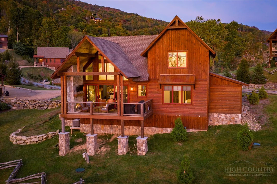 Image number 2 for the current listing