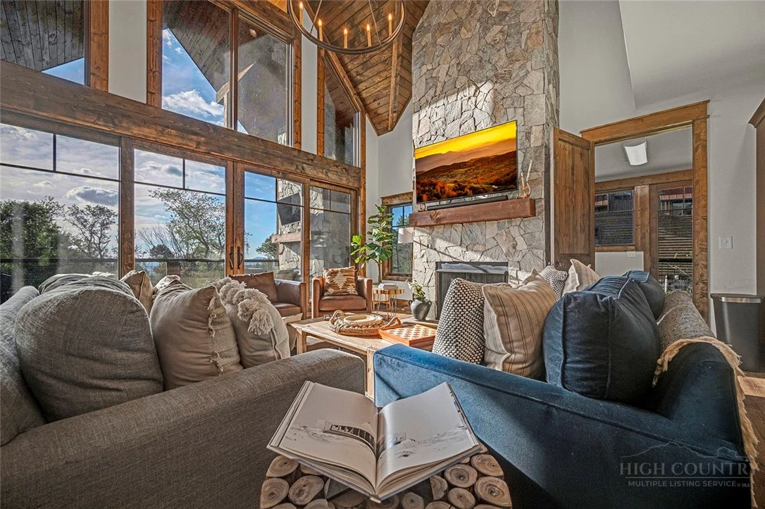 Image number 6 for the current listing