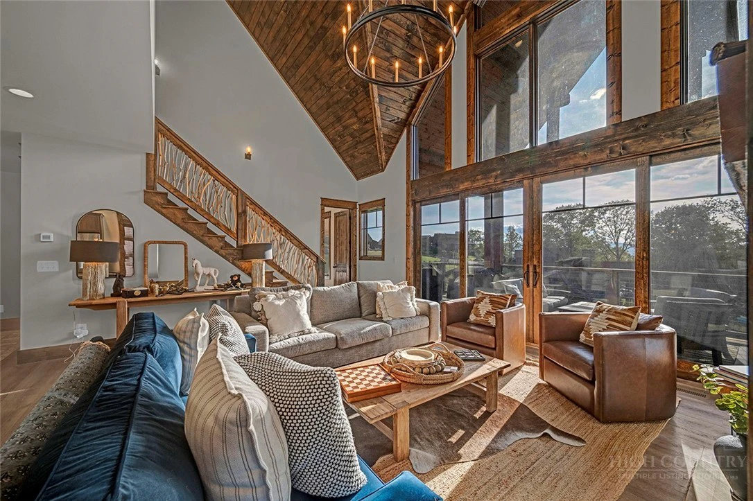 Image number 9 for the current listing
