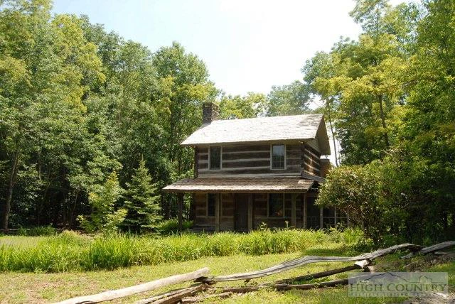 Image number 1 for the current listing