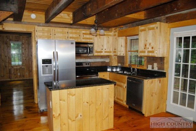 Image number 5 for the current listing
