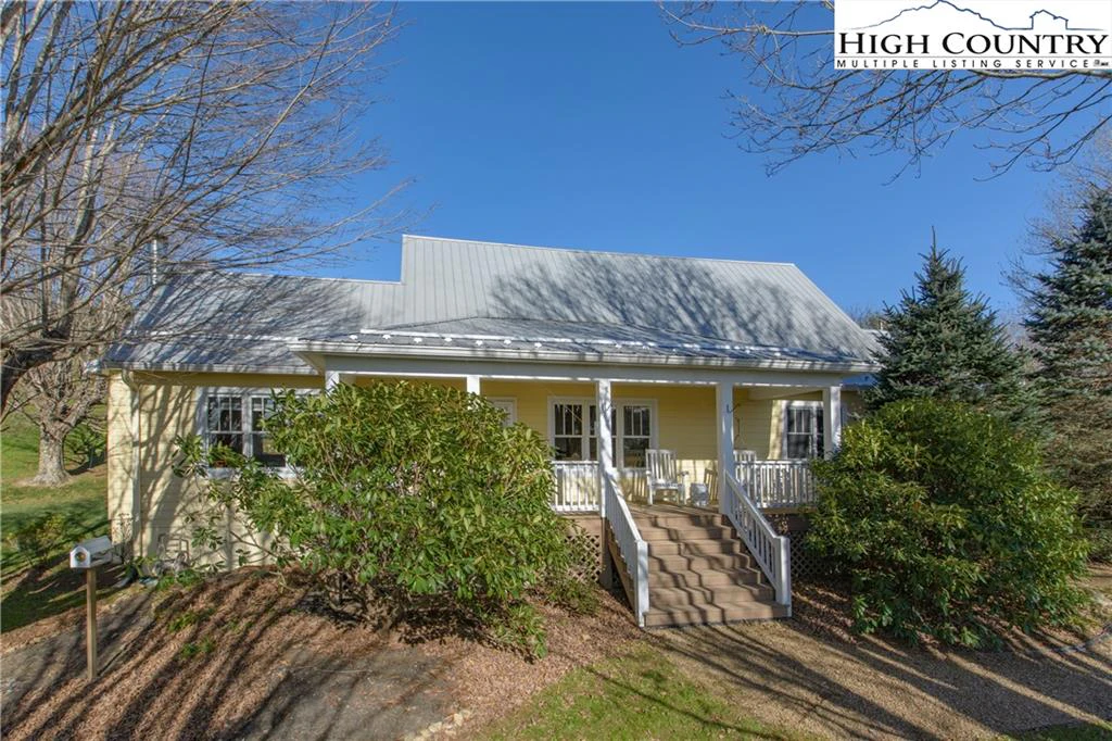 Image number 1 for the current listing