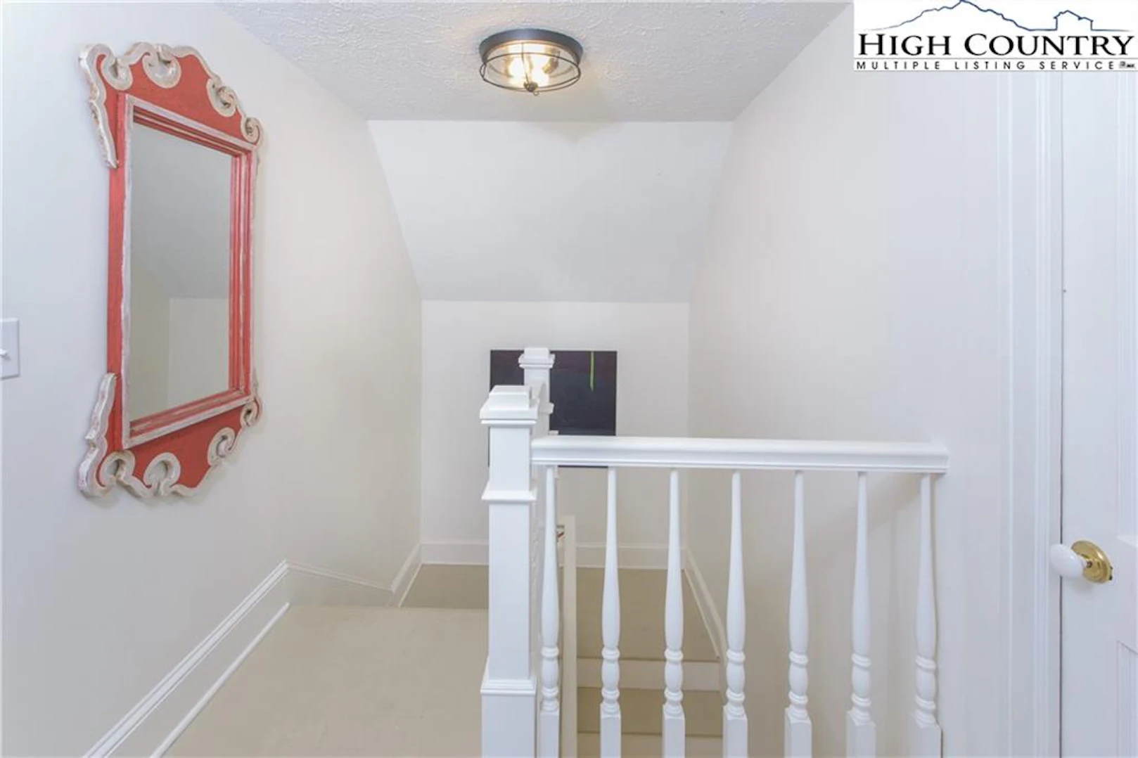 Image number 9 for the current listing