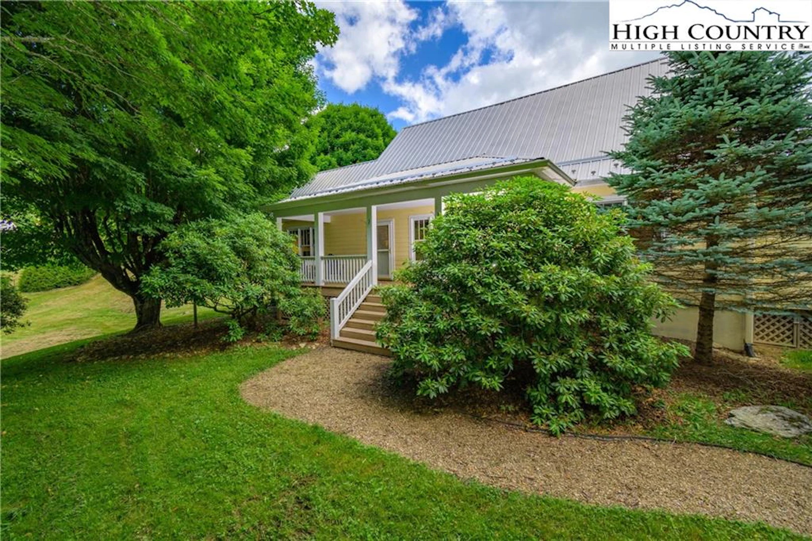 Image number 1 for the current listing
