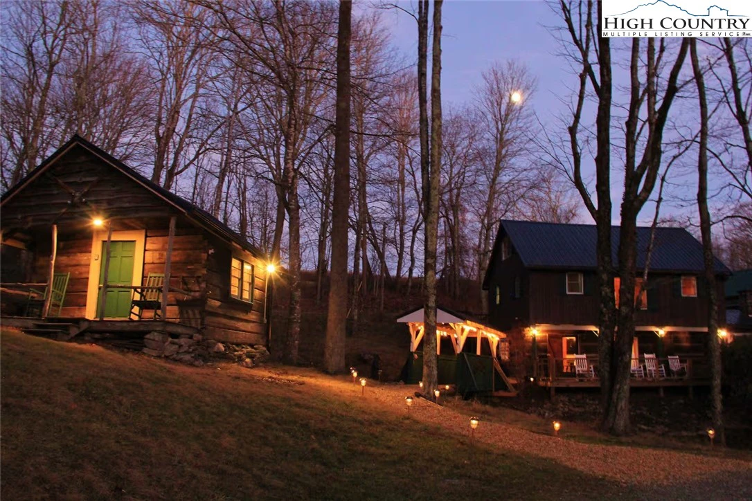 Image number 18 for the current listing