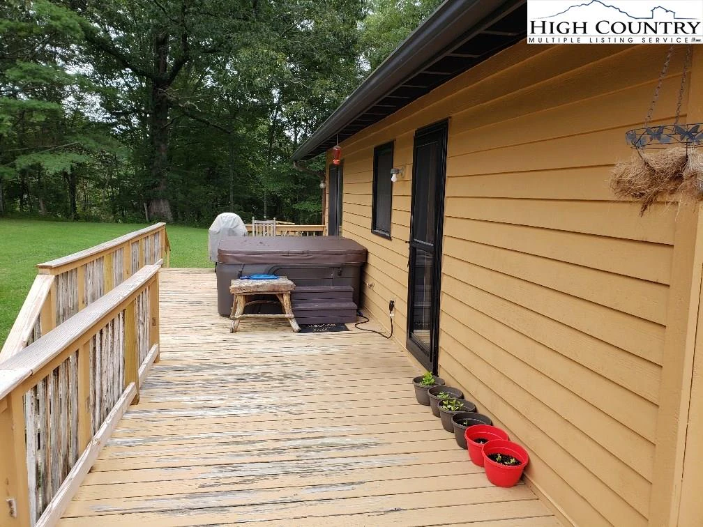 Image number 6 for the current listing