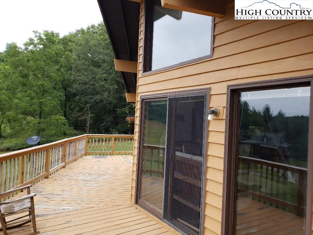 Image number 12 for the current listing