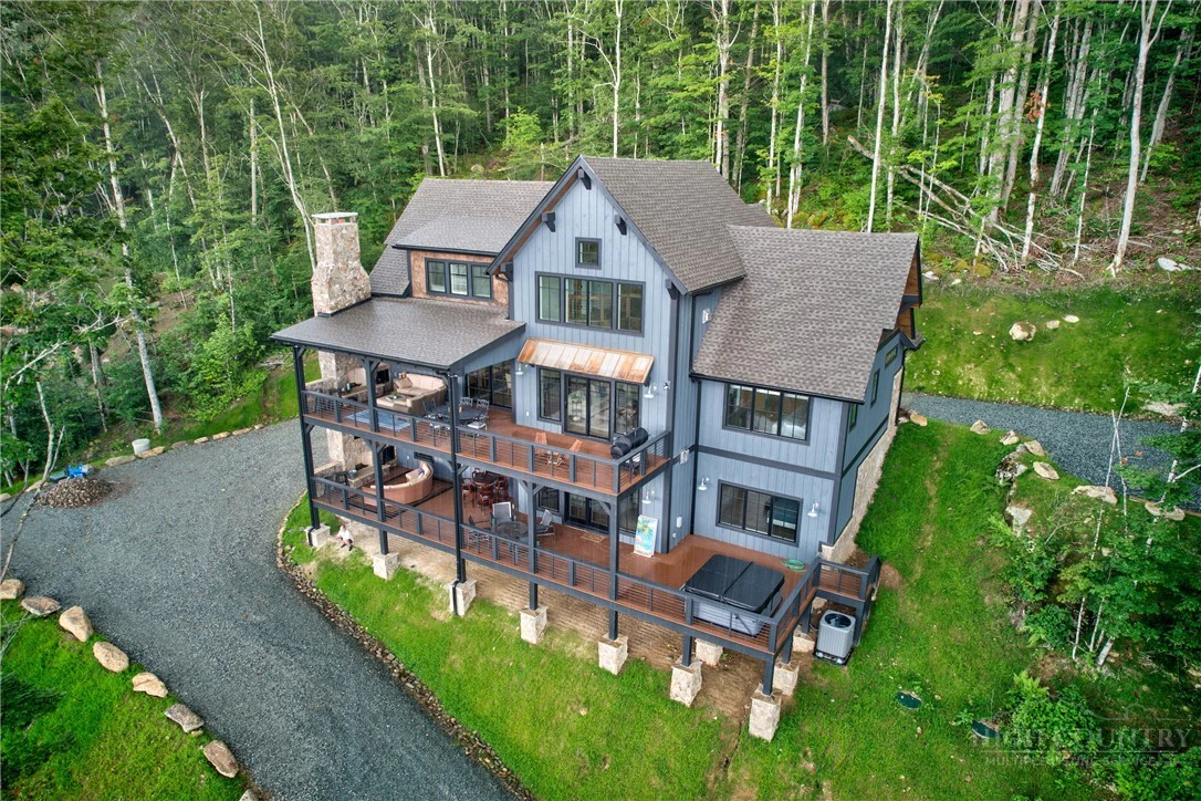 Image number 12 for the current listing