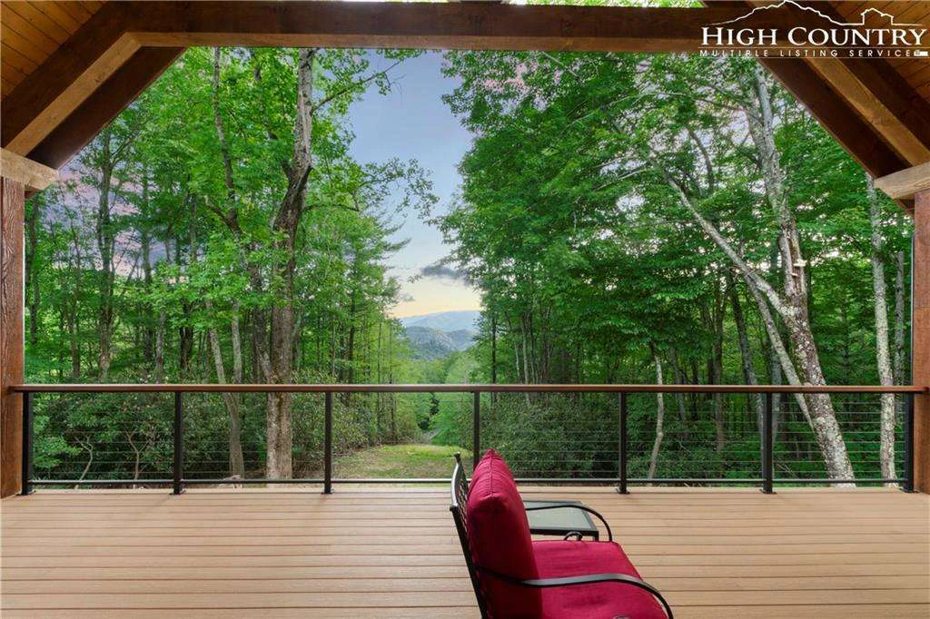 Image number 21 for the current listing