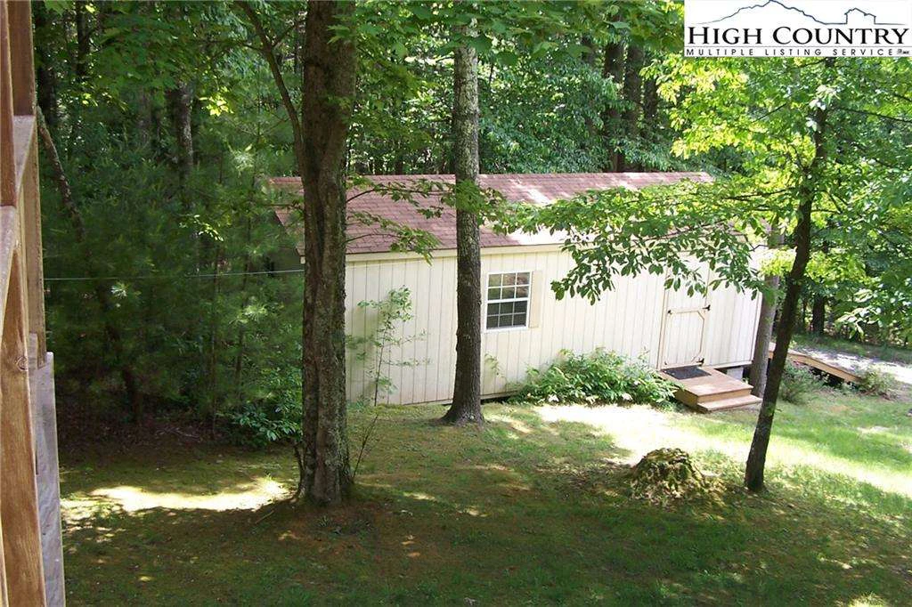 Image number 10 for the current listing