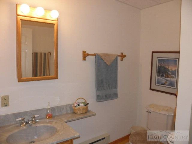 Image number 12 for the current listing
