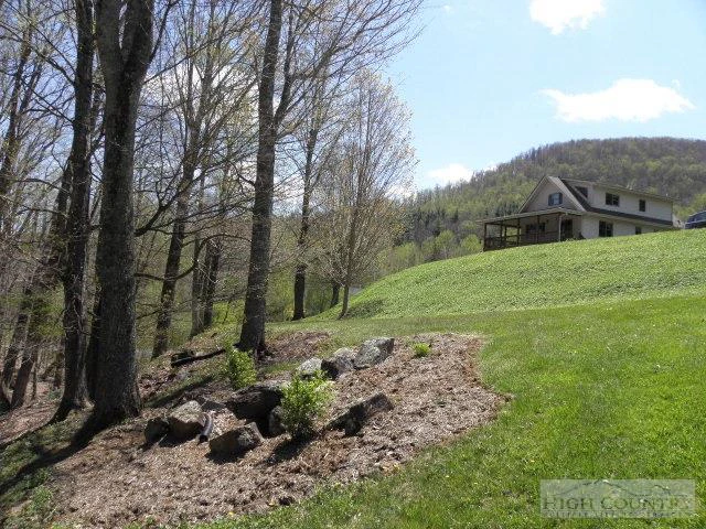 Image number 6 for the current listing
