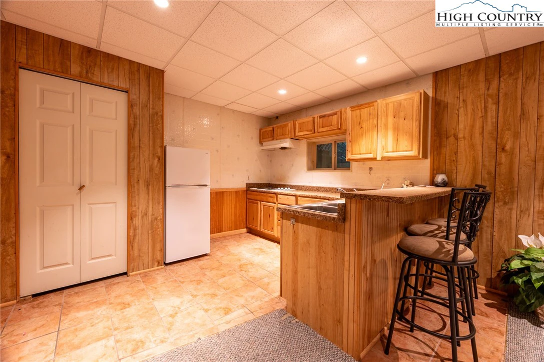 Image number 6 for the current listing