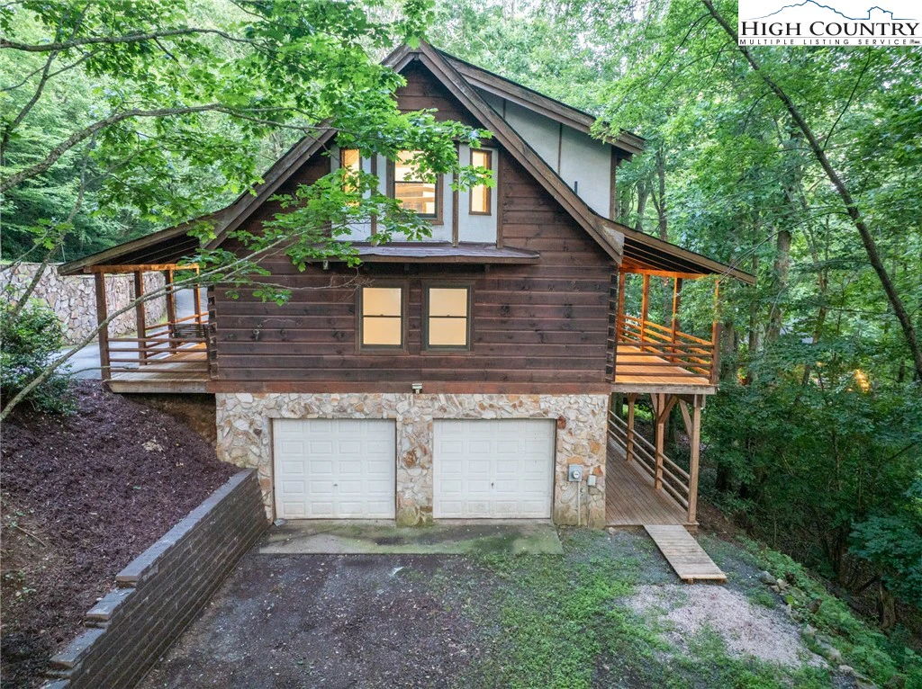 Image number 9 for the current listing