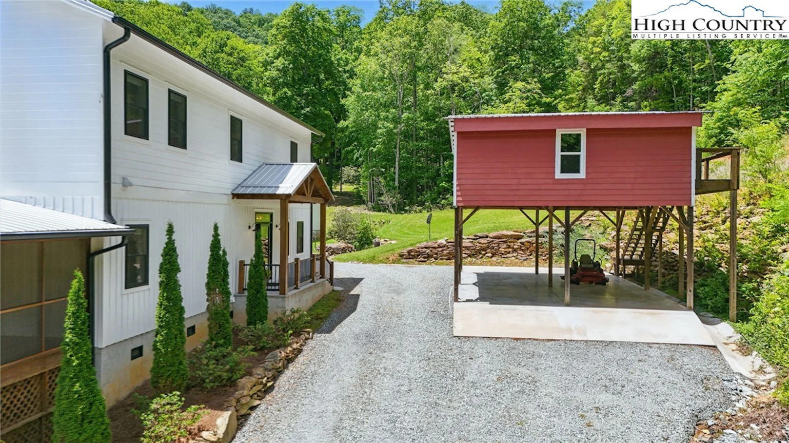 Image number 11 for the current listing
