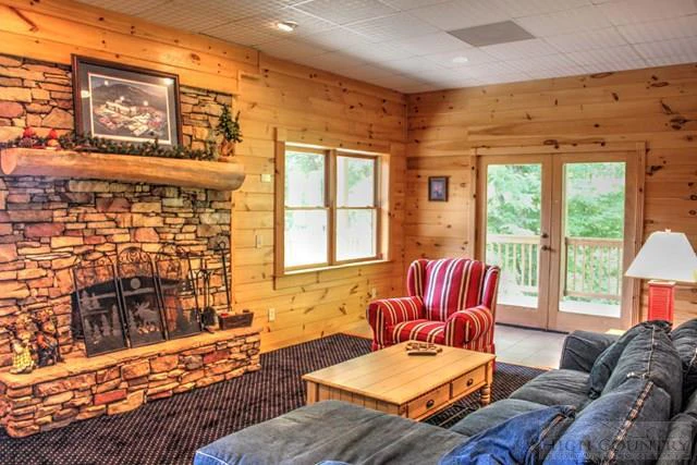 Image number 6 for the current listing