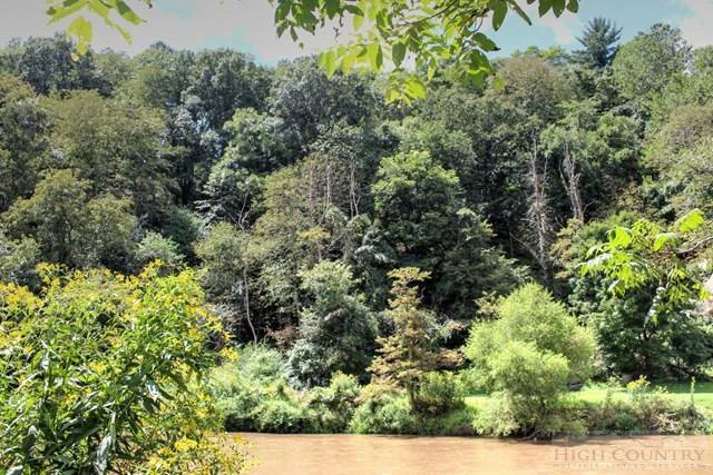 Image number 15 for the current listing