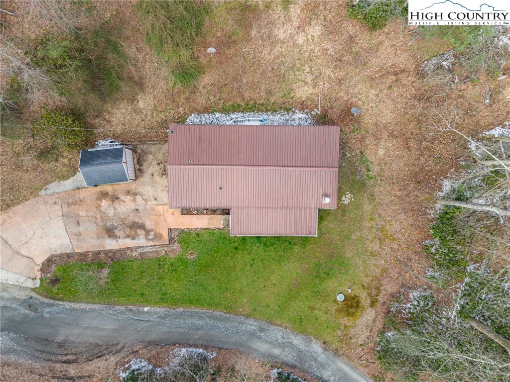 Image number 16 for the current listing