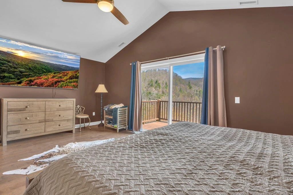 Image number 6 for the current listing