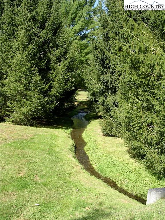 Image number 13 for the current listing