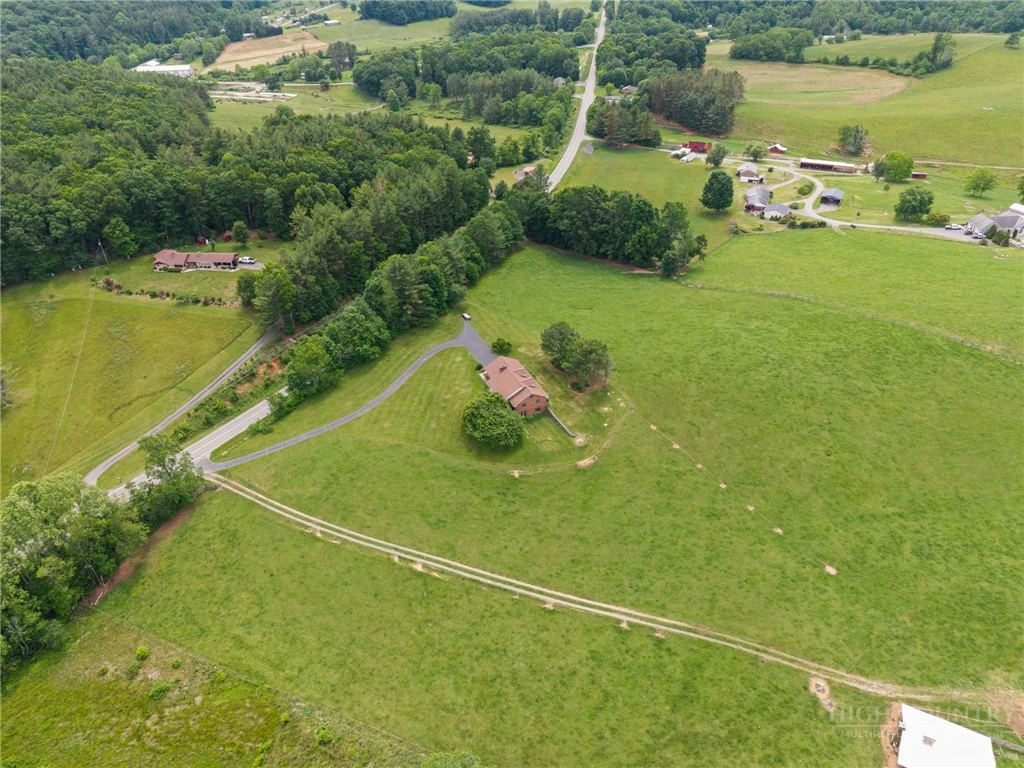 Image number 9 for the current listing
