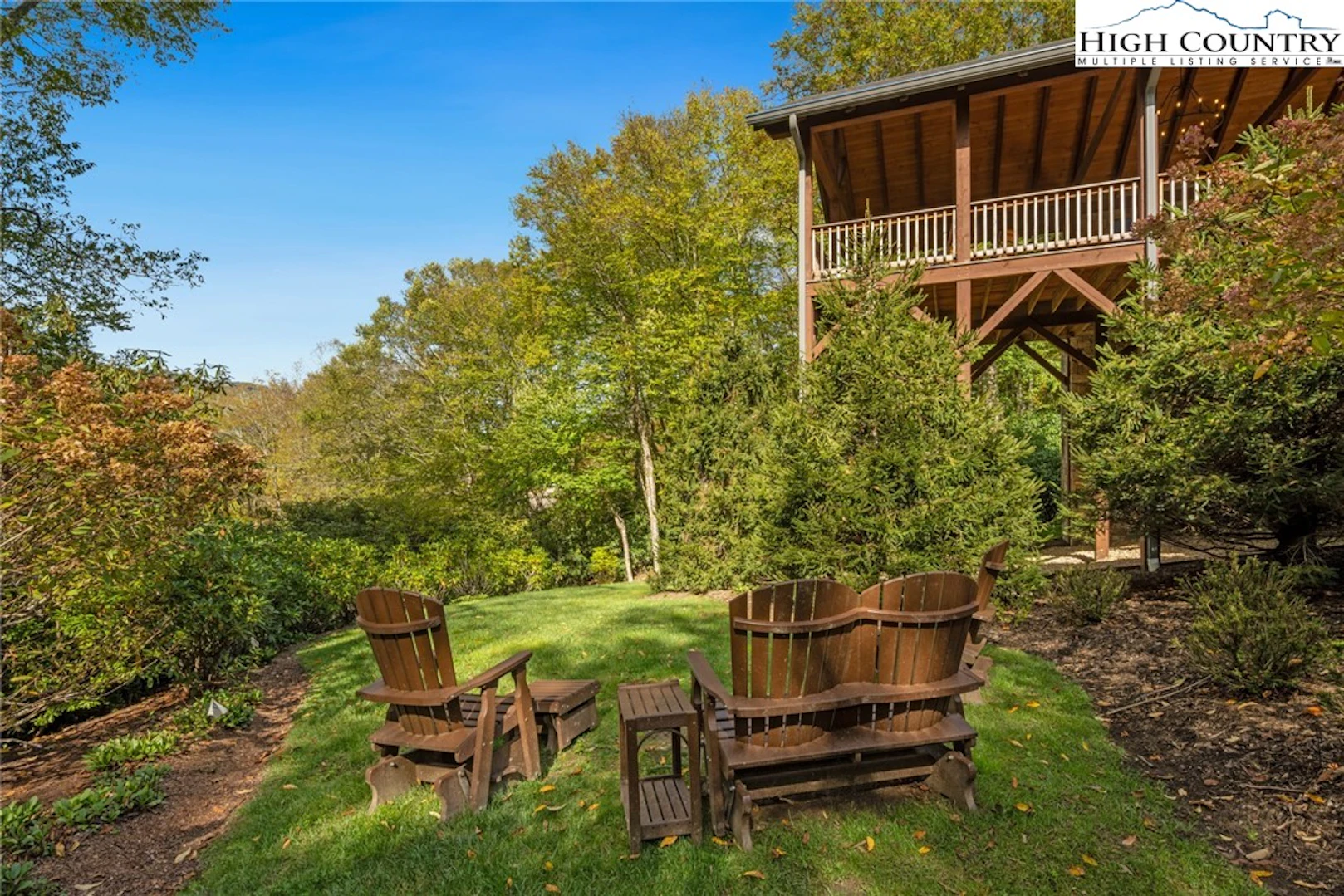Image number 17 for the current listing