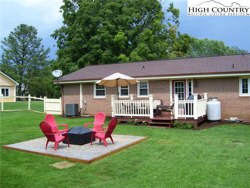 Image number 21 for the current listing