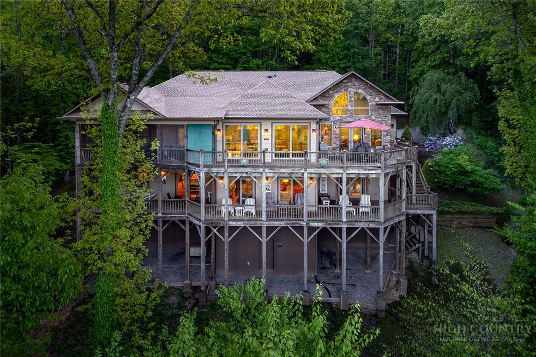 Image number 4 for the current listing