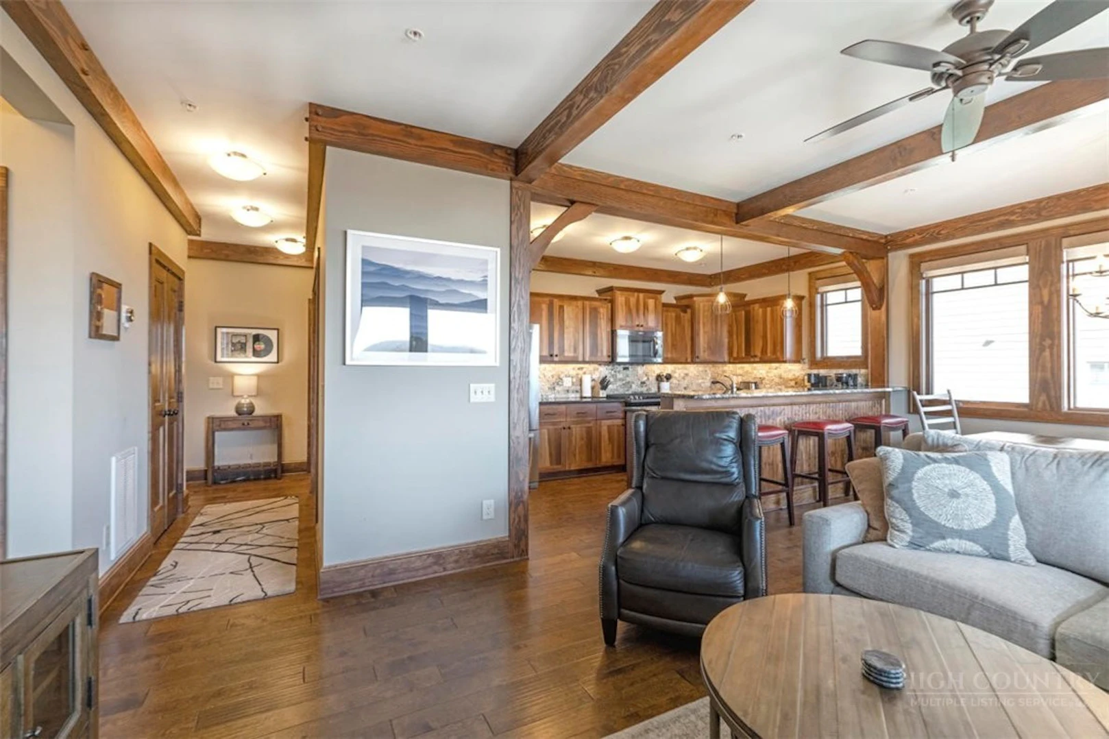 Image number 7 for the current listing