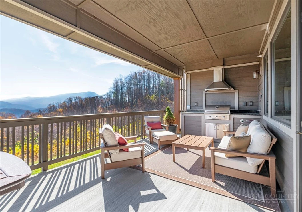 Image number 11 for the current listing
