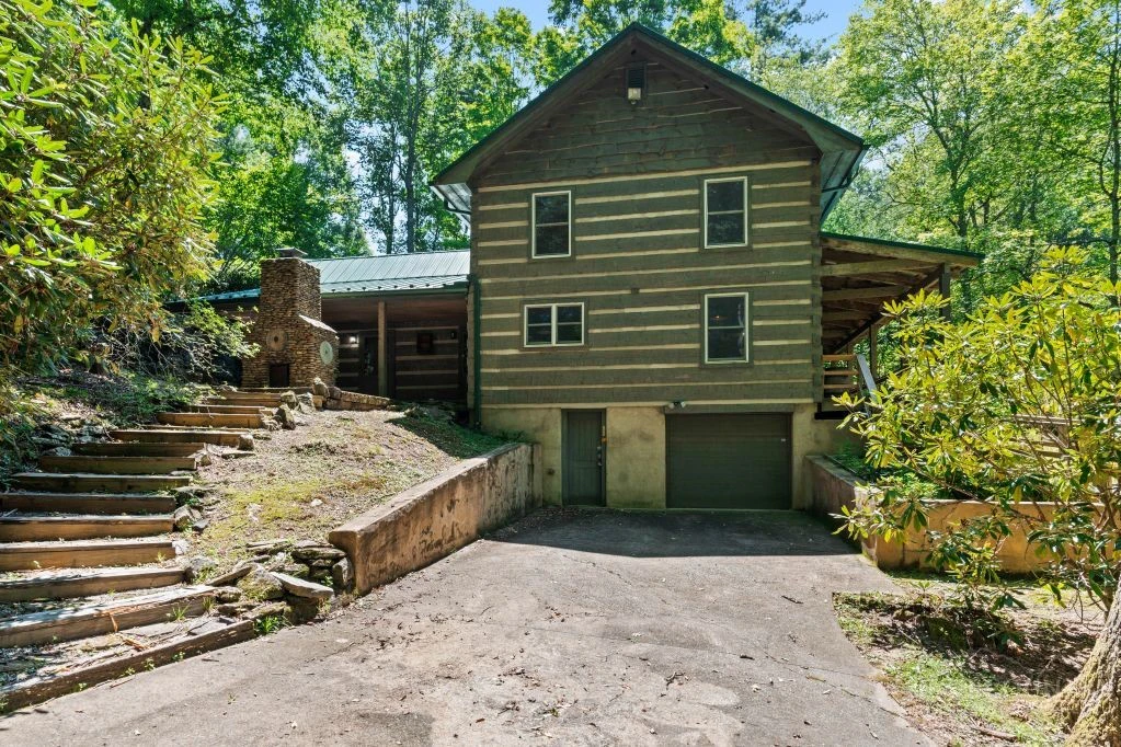Image number 17 for the current listing
