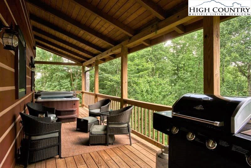 Image number 2 for the current listing